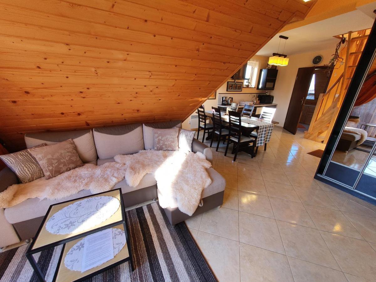 Apartament Pomaranczowy Z Basenem I Sauna コシチェリスコ エクステリア 写真